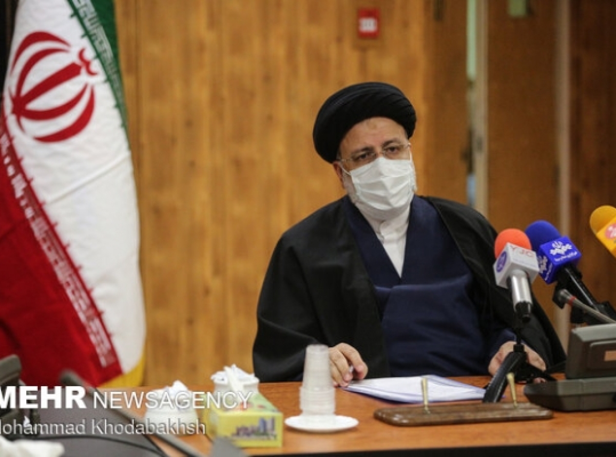 گرفتار حاشیه‌ها نخواهم شد در دولت عدالت ایجاد خواهیم کرد